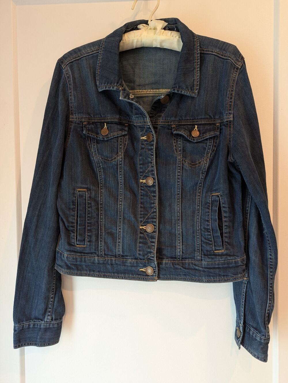 American Eagle Ladies Large Denim Jacket Trucker Crop Classic Country EUC